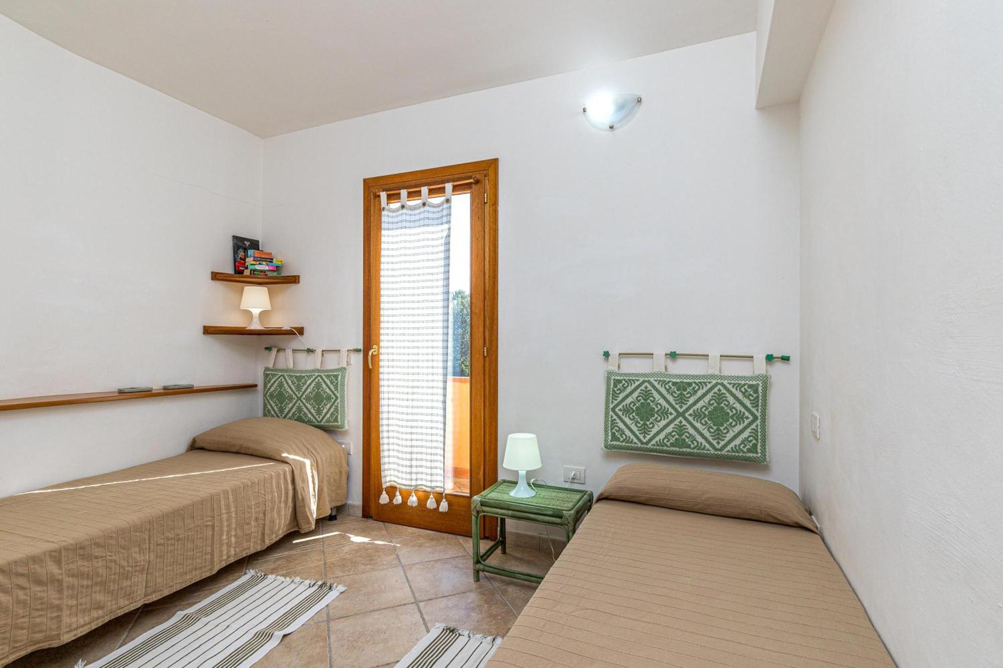 Villetta Franca 100M From The Beach - Happy Rentals Golfo Aranci Kültér fotó